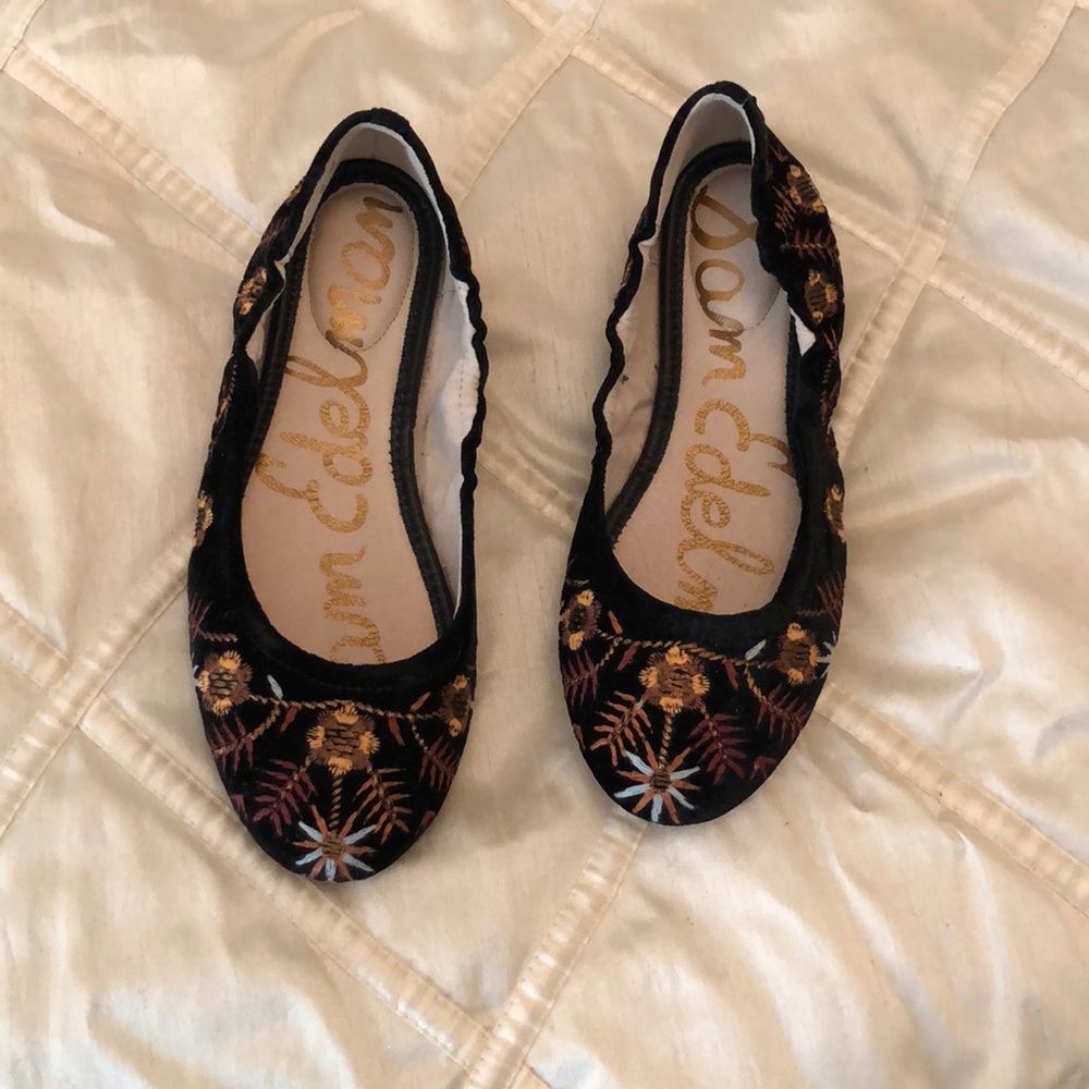 Sam Edelman velvet flats with embroidery
